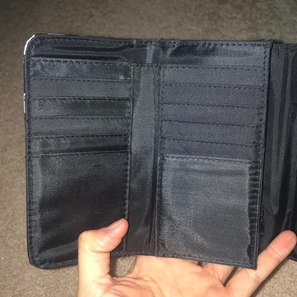 Chevron Wallet - Picture 3 of 4